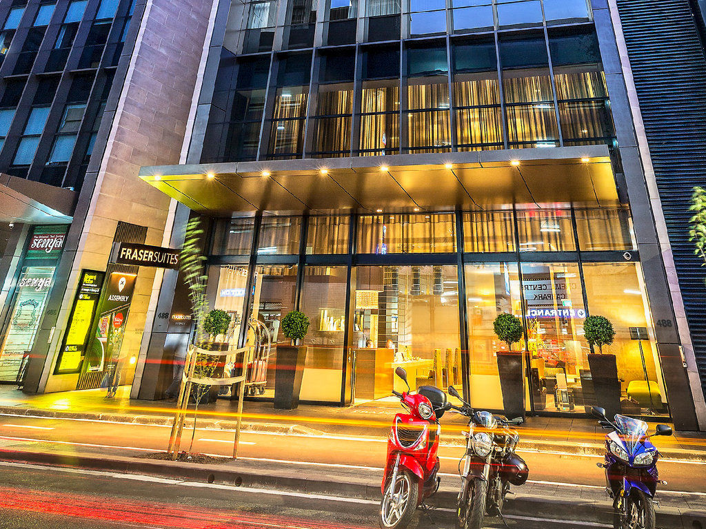 เฟรเซอร์ สวีท ซิดนีย์ Aparthotel ภายนอก รูปภาพ The entrance of Fraser Residence Sukhumvit